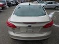 White Gold - Focus SE Sedan Photo No. 4
