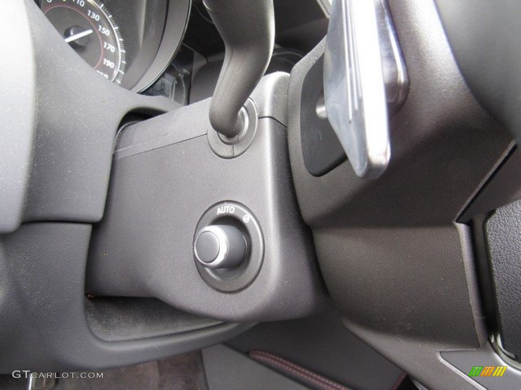 2018 Jaguar F-Type R Coupe AWD Controls Photo #126076178