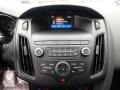 White Gold - Focus SE Sedan Photo No. 18