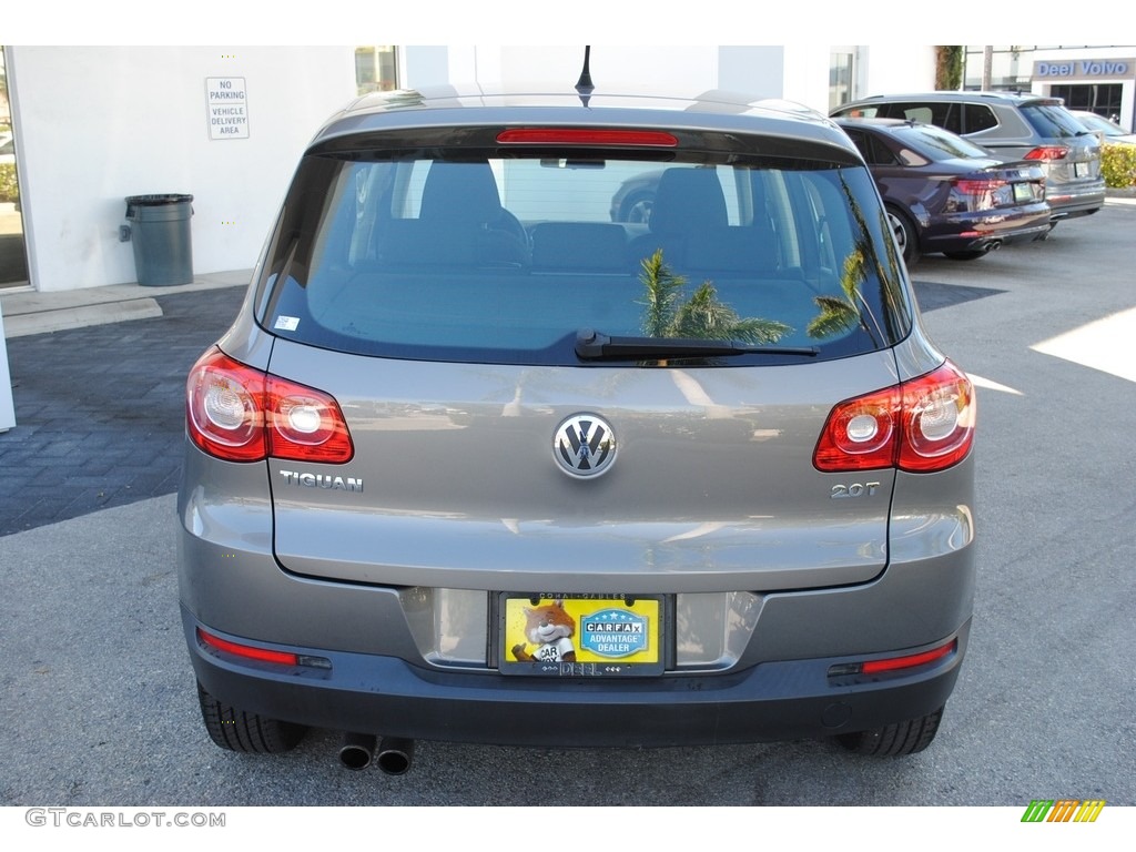 2010 Tiguan S - Alpine Grey Metallic / Charcoal photo #8