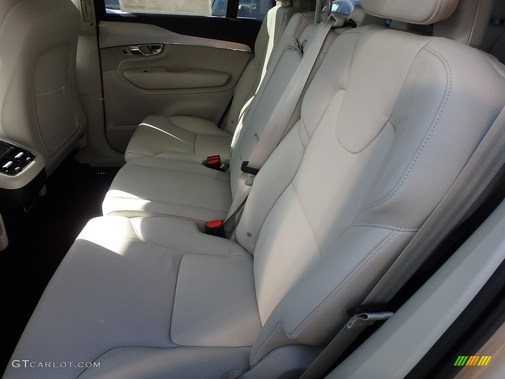 2018 XC90 T6 AWD Momentum - Luminous Sand Metallic / Blonde photo #8