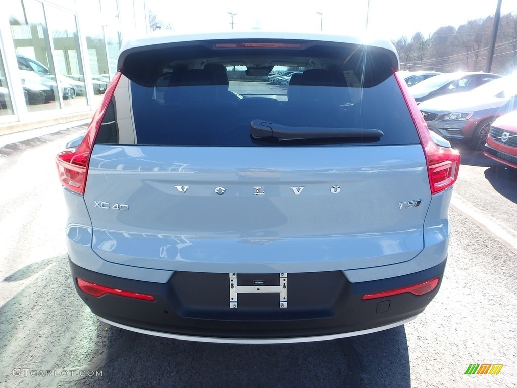 2018 XC40 T5 AWD - Amazon Blue / Blond/Charcoal photo #3