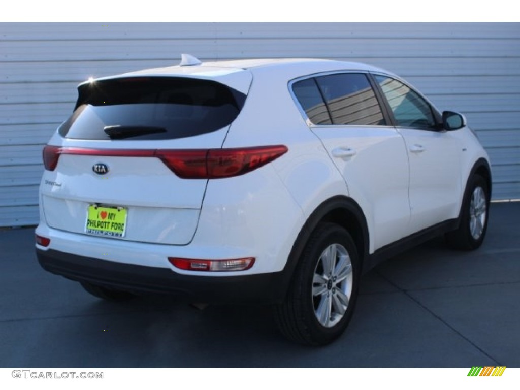 2017 Sportage LX AWD - Clear White / Black photo #9