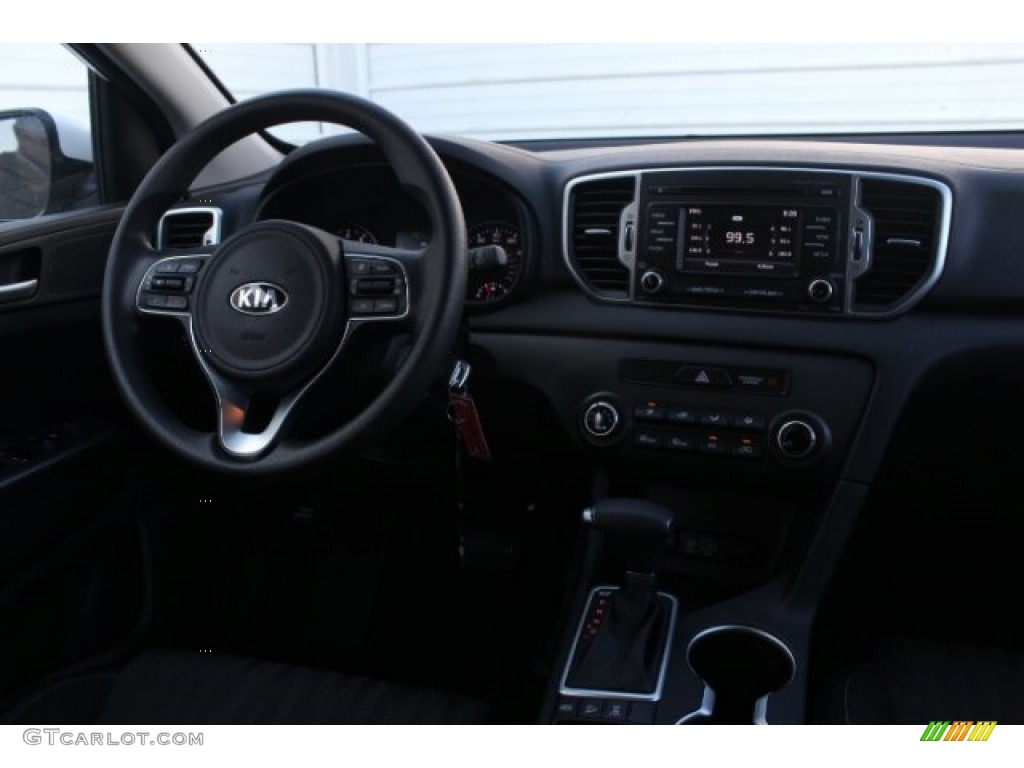 2017 Sportage LX AWD - Clear White / Black photo #26