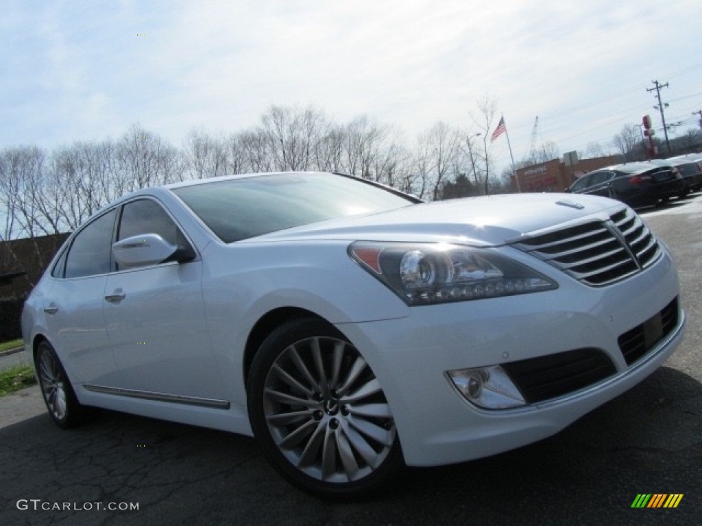 2014 Equus Signature - Casablanca White / Saddle photo #2