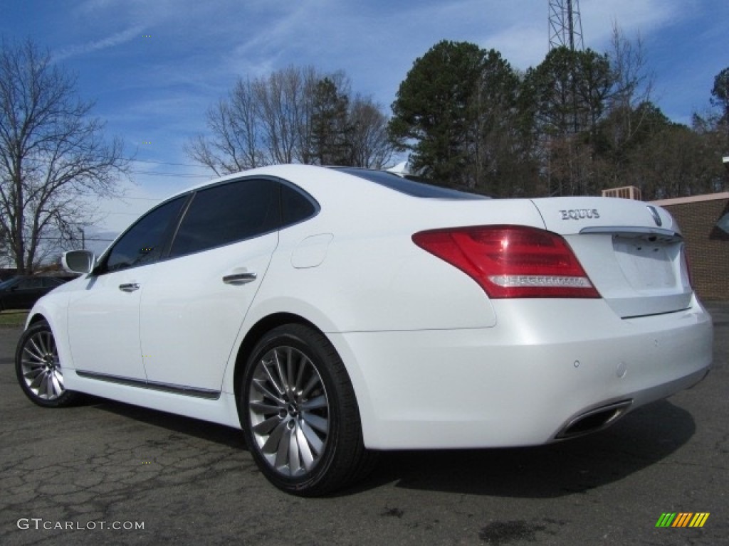 2014 Equus Signature - Casablanca White / Saddle photo #8
