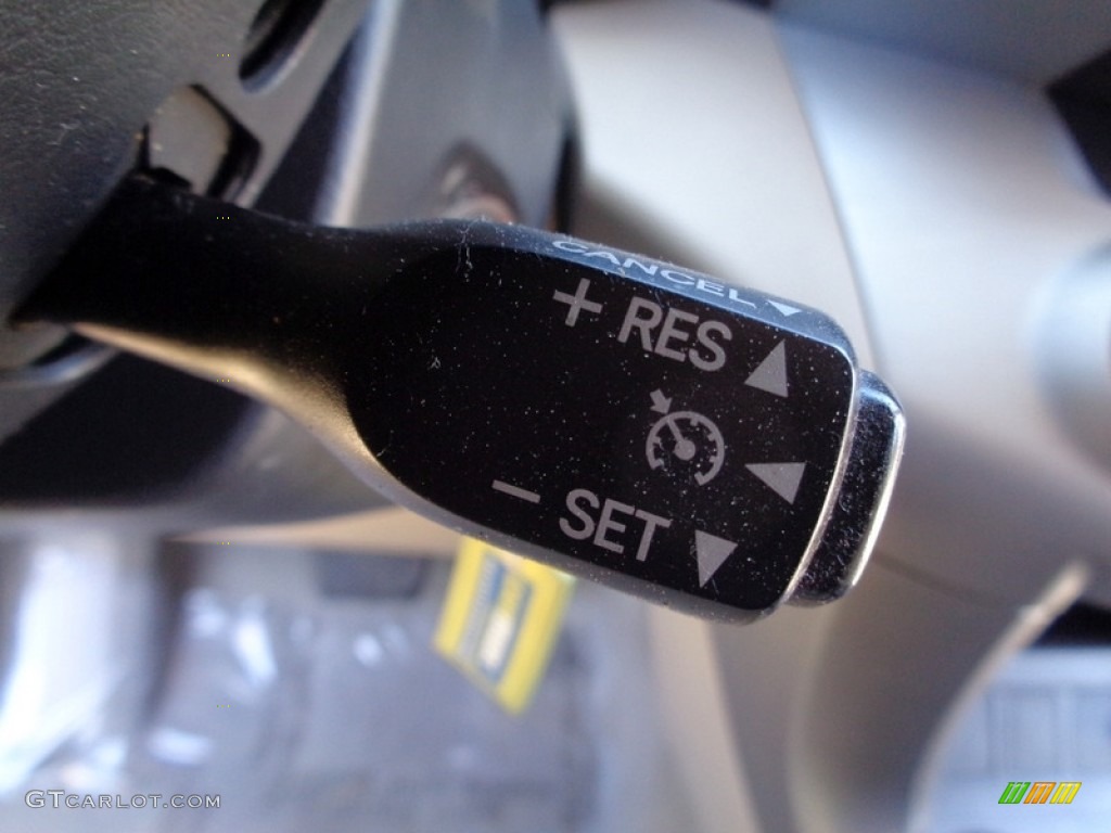 2006 RAV4  - Everglade Metallic / Taupe photo #10