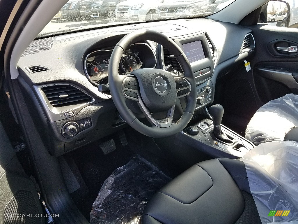 2019 Jeep Cherokee Latitude Plus 4x4 Black Dashboard Photo #126101285