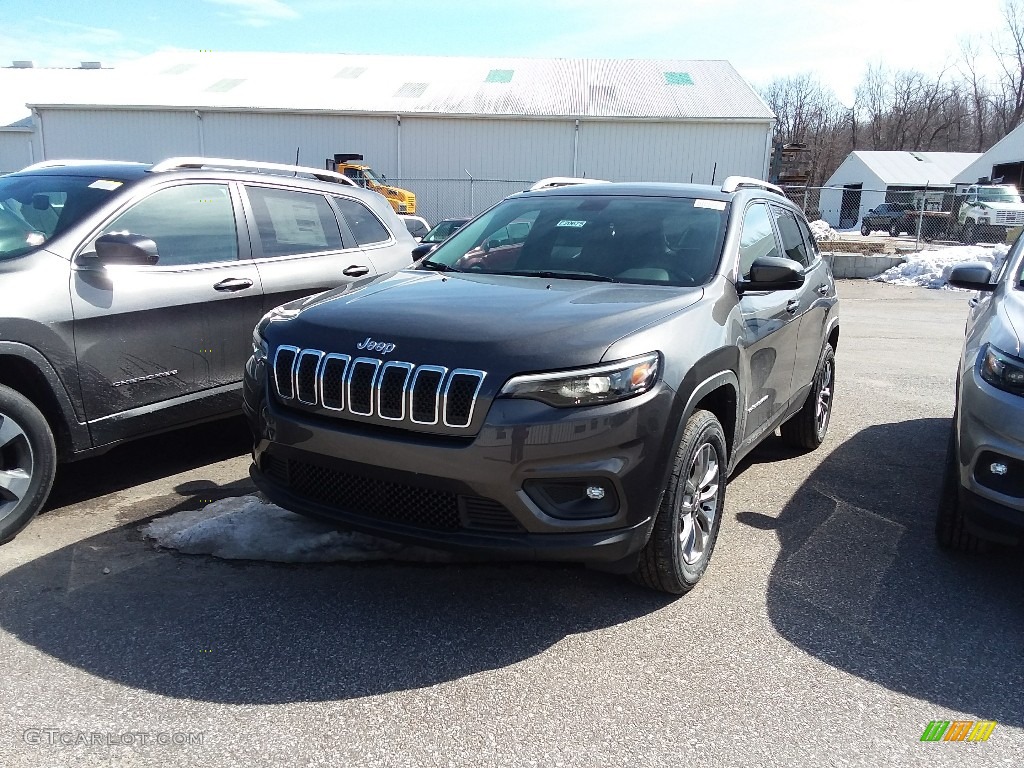 2019 Cherokee Latitude Plus 4x4 - Granite Crystal Metallic / Black photo #1