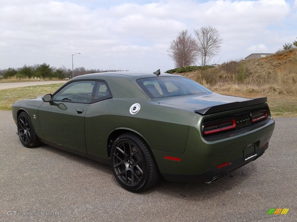 2018 Challenger R/T Scat Pack - F8 Green / Black photo #8