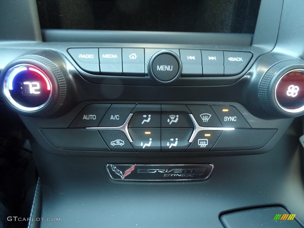 2019 Chevrolet Corvette Stingray Convertible Controls Photo #126107063