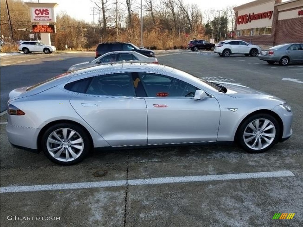 2015 Model S 85D - Silver Metallic / Black photo #9