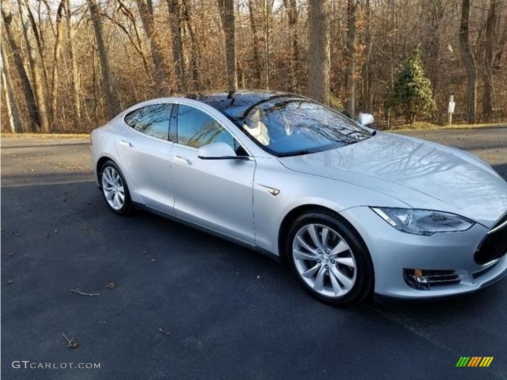 2015 Model S 85D - Silver Metallic / Black photo #13