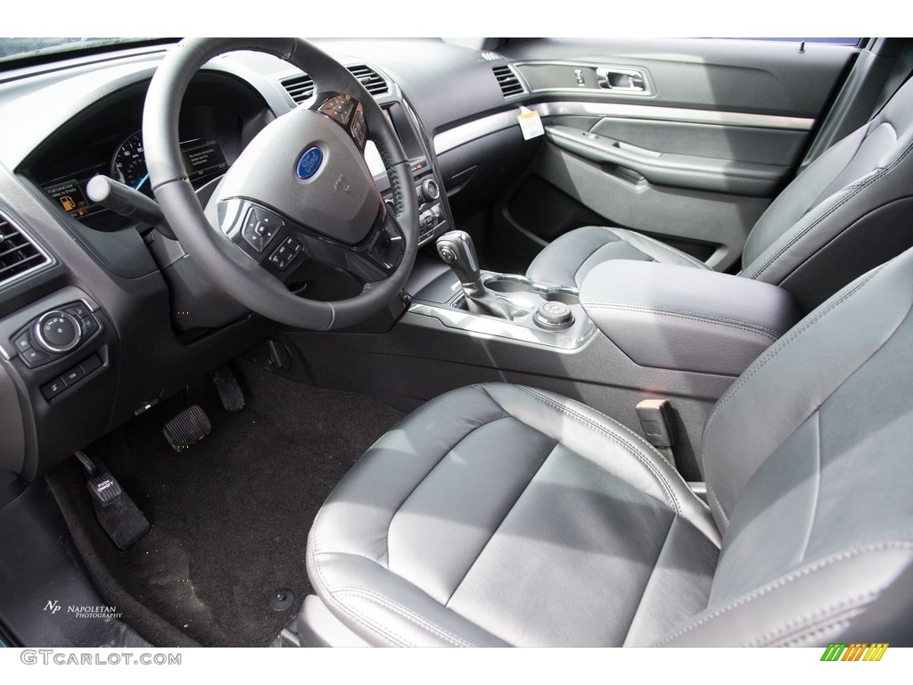 2018 Explorer XLT 4WD - Blue Metallic / Ebony Black photo #5