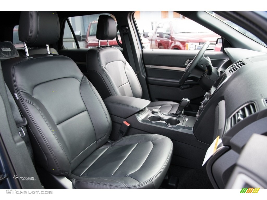 2018 Explorer XLT 4WD - Blue Metallic / Ebony Black photo #9