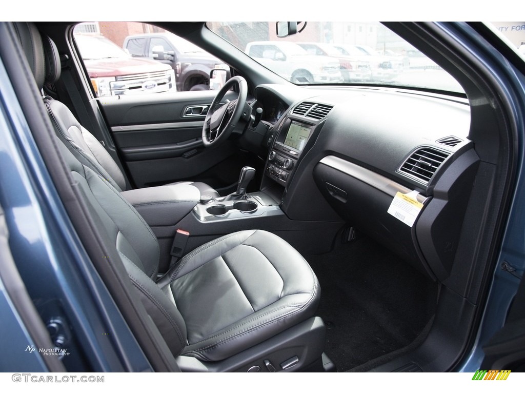 2018 Explorer XLT 4WD - Blue Metallic / Ebony Black photo #11
