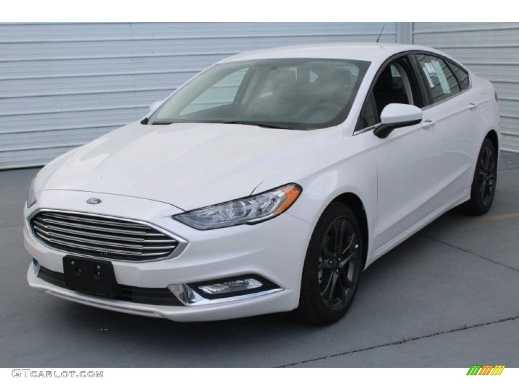 2018 Fusion SE - White Platinum / Ebony photo #3