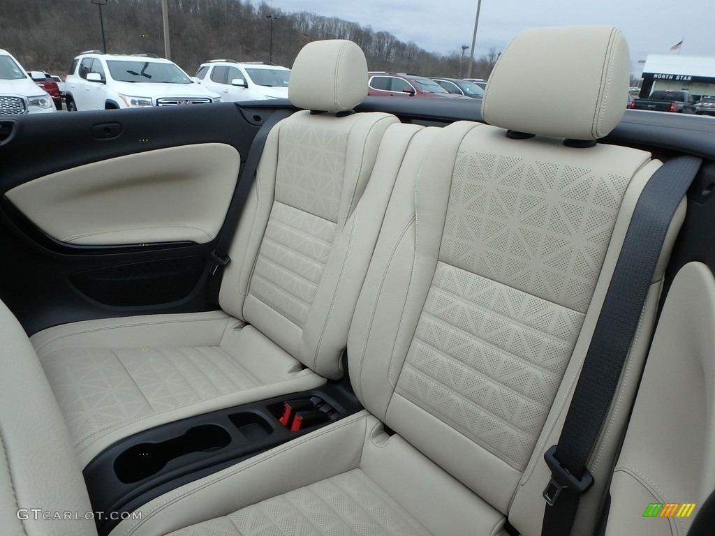 Light Neutral Interior 2018 Buick Cascada Premium Photo #126127475