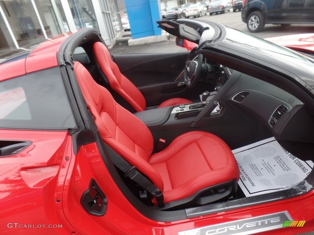 2019 Chevrolet Corvette Stingray Coupe Front Seat Photo #126132608