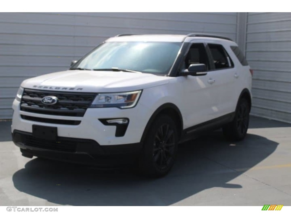 2018 Explorer XLT - White Platinum / Ebony Black photo #3