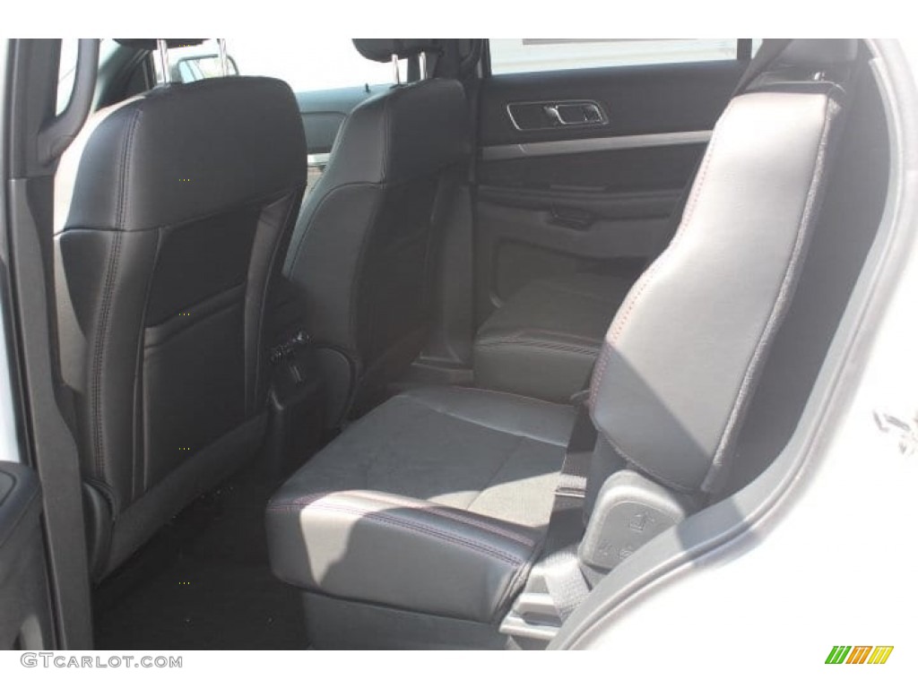 2018 Explorer XLT - White Platinum / Ebony Black photo #24