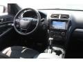 2018 White Platinum Ford Explorer XLT  photo #25