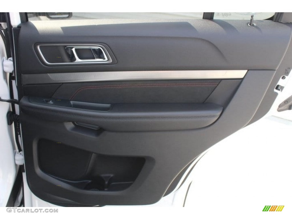 2018 Explorer XLT - White Platinum / Ebony Black photo #29