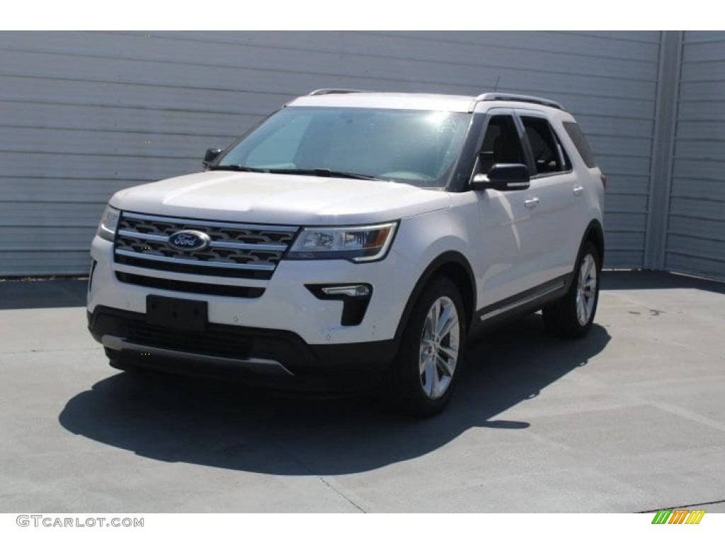 2018 Explorer XLT - White Platinum / Medium Stone photo #3