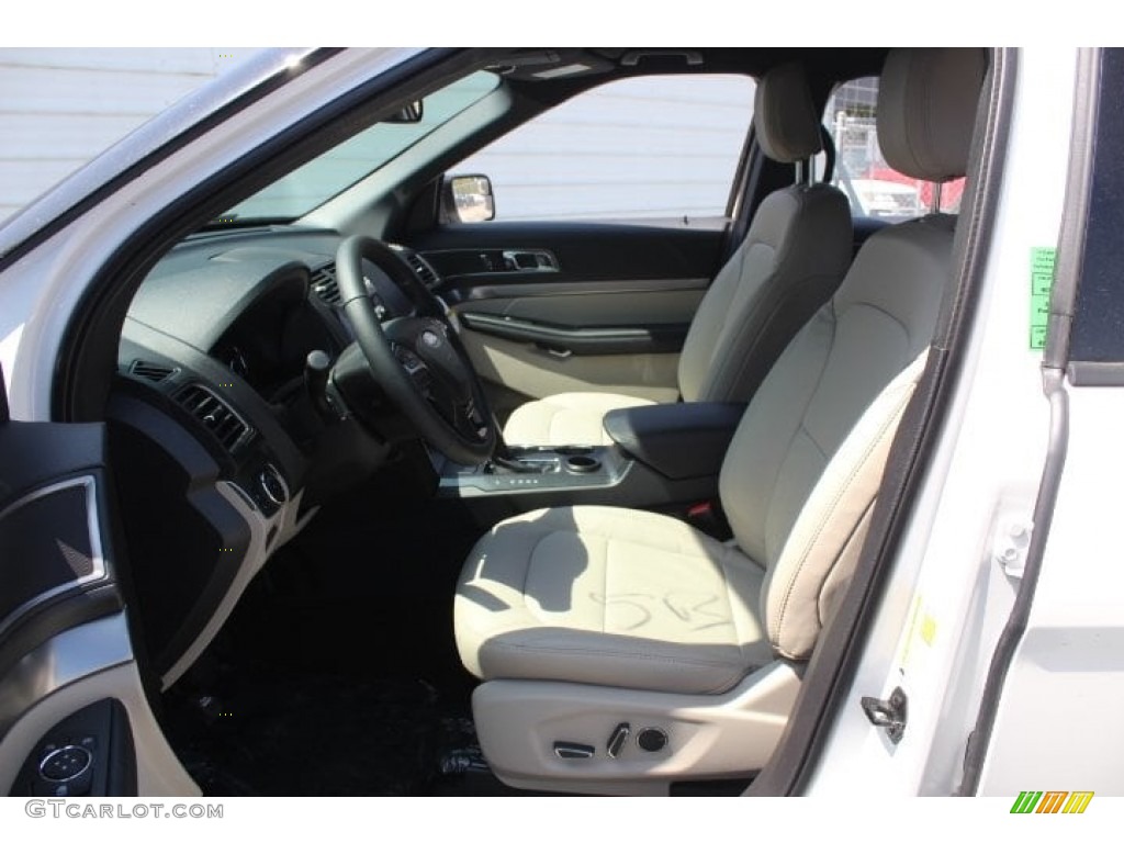 2018 Explorer XLT - White Platinum / Medium Stone photo #13