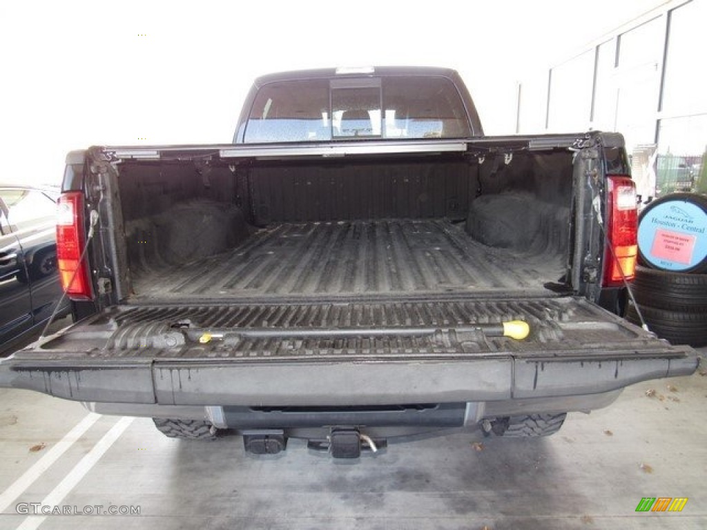 2011 F250 Super Duty Lariat Crew Cab 4x4 - Tuxedo Black Metallic / Black Two Tone Leather photo #18