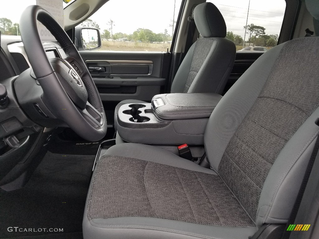 2018 1500 Big Horn Crew Cab 4x4 - Bright White / Black/Diesel Gray photo #9