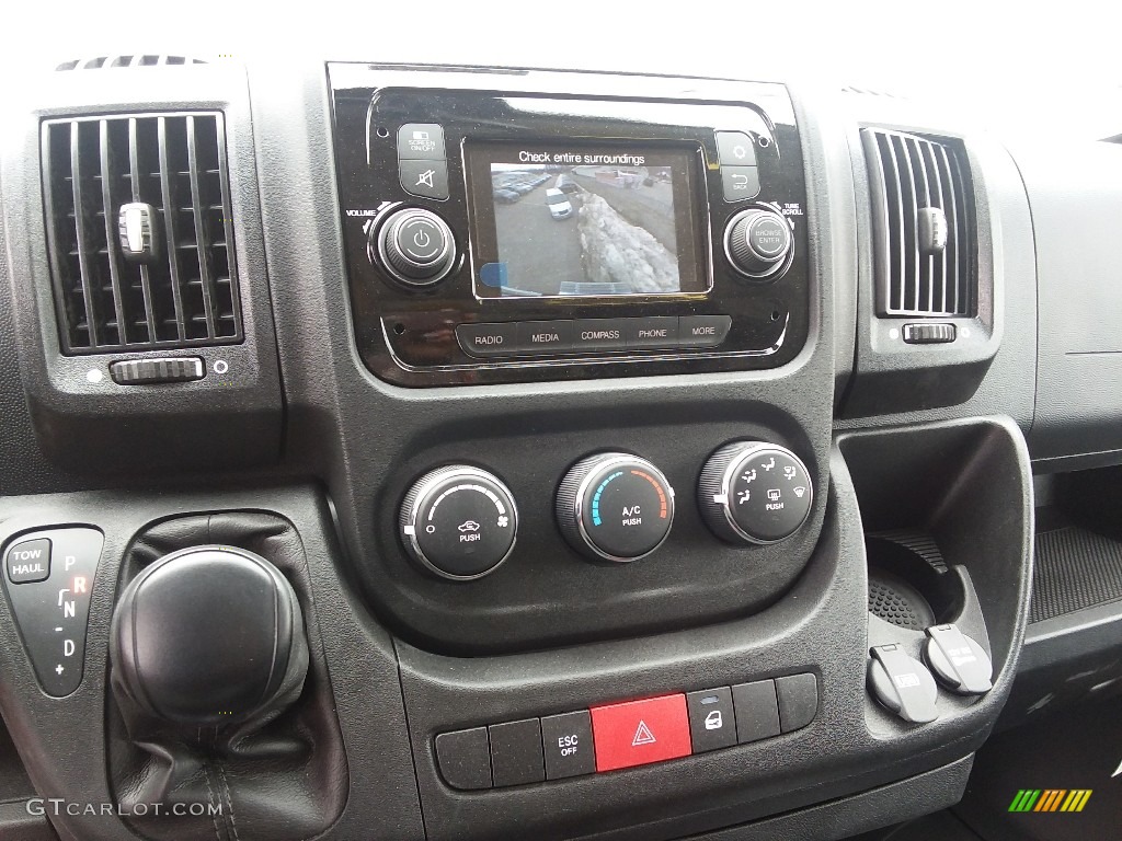 2018 Ram ProMaster 3500 Cutaway Moving Van Controls Photo #126145653