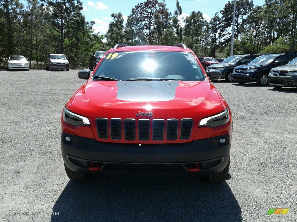 2019 Cherokee Trailhawk 4x4 - Firecracker Red / Black photo #8