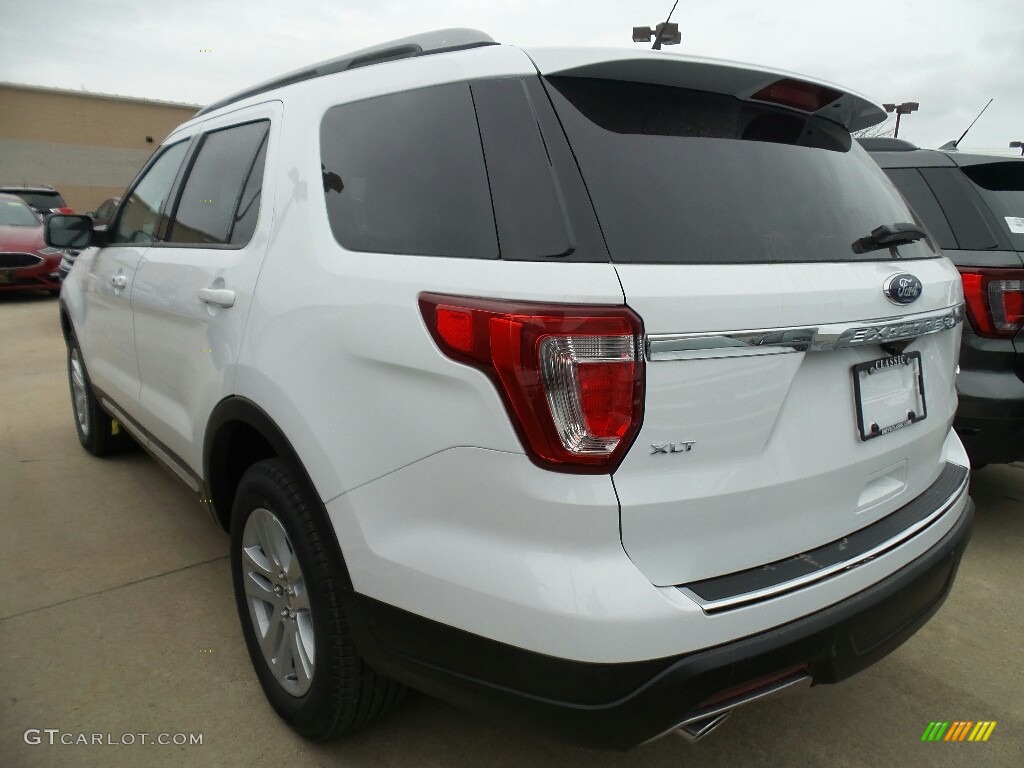 2018 Explorer XLT 4WD - Oxford White / Ebony Black photo #3