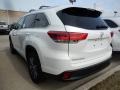 2018 Blizzard White Pearl Toyota Highlander XLE AWD  photo #2