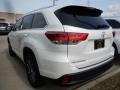 2018 Blizzard White Pearl Toyota Highlander XLE AWD  photo #2