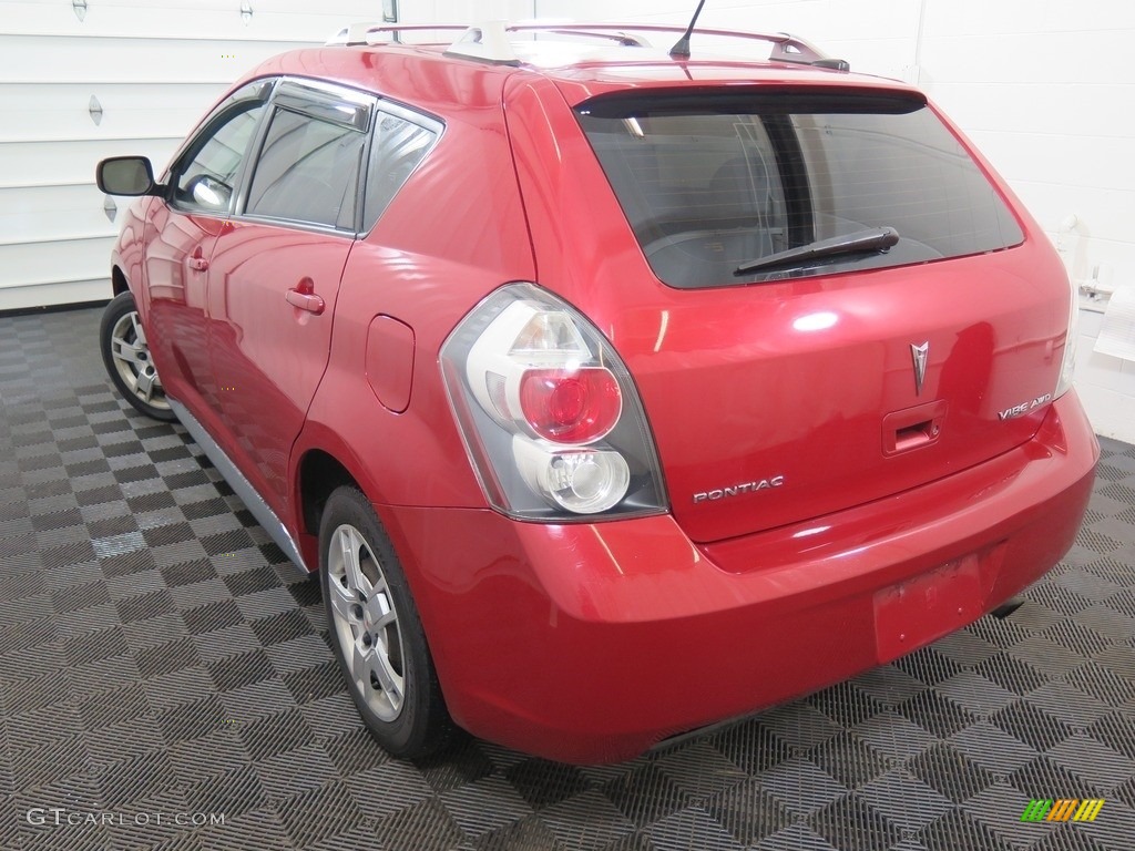 2009 Vibe 2.4 AWD - Red Hot Metallic / Ebony photo #8