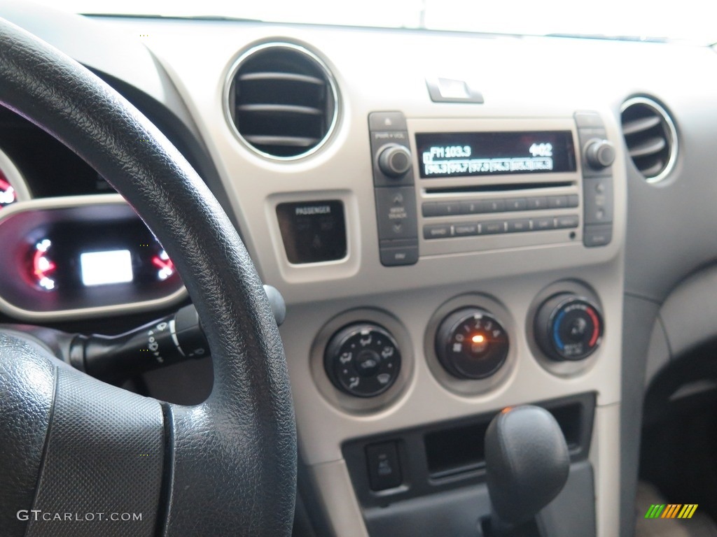 2009 Vibe 2.4 AWD - Red Hot Metallic / Ebony photo #20