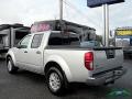 2017 Brilliant Silver Nissan Frontier SV Crew Cab 4x4  photo #3