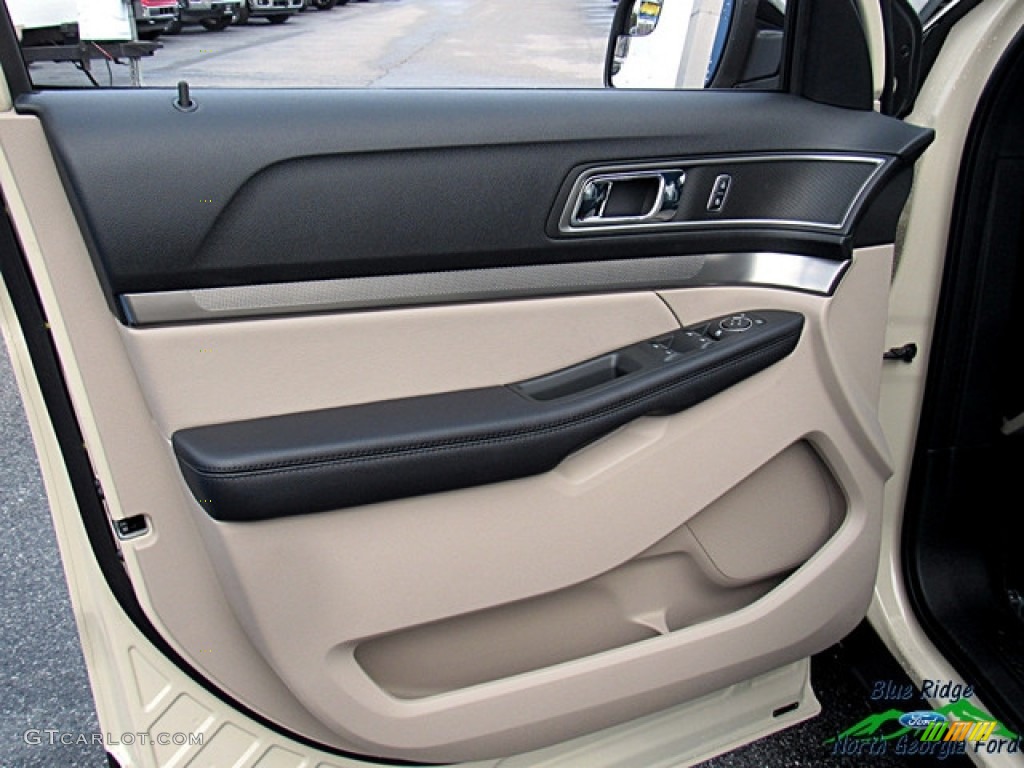 2018 Explorer XLT - Platinum Dune / Medium Stone photo #28