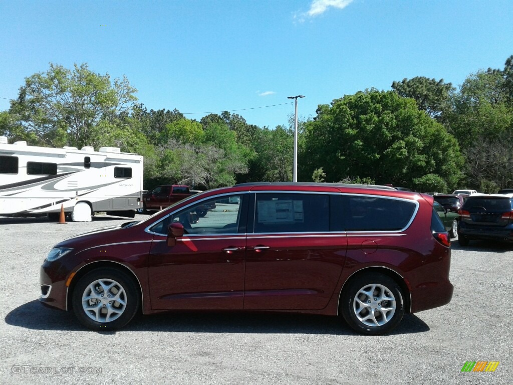 2018 Pacifica Touring L - Velvet Red Pearl / Black/Alloy photo #2