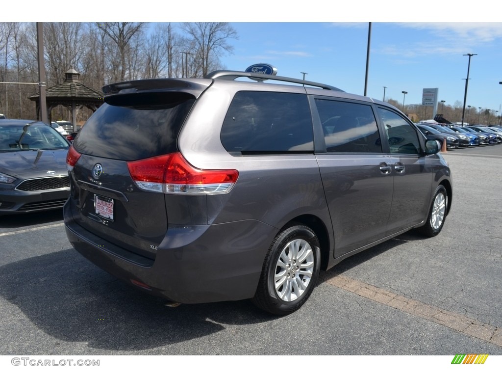 2012 Sienna XLE - Predawn Gray Mica / Light Gray photo #3