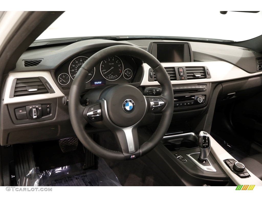 2015 3 Series 320i xDrive Sedan - Alpine White / Black photo #6