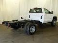 Summit White - Sierra 3500HD Regular Cab 4x4 Chassis Photo No. 2