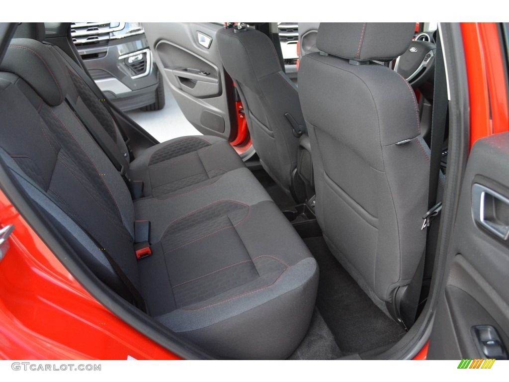 2015 Fiesta SE Sedan - Race Red / Medium Light Stone photo #14