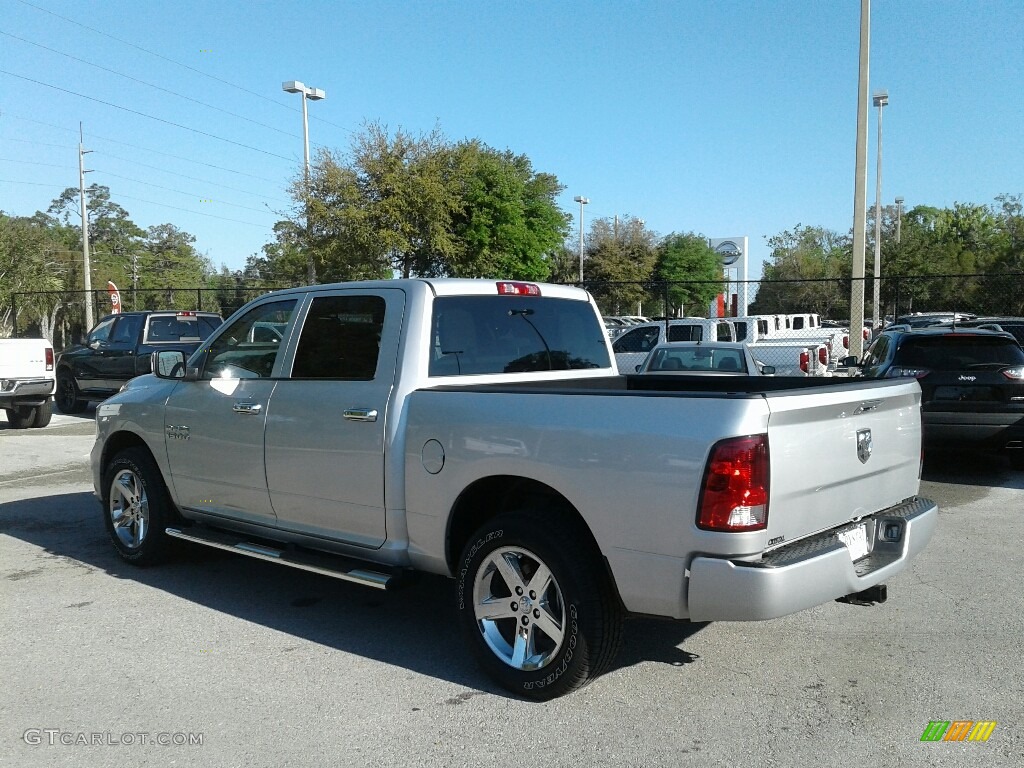 2018 1500 Express Crew Cab - Bright Silver Metallic / Black/Diesel Gray photo #3