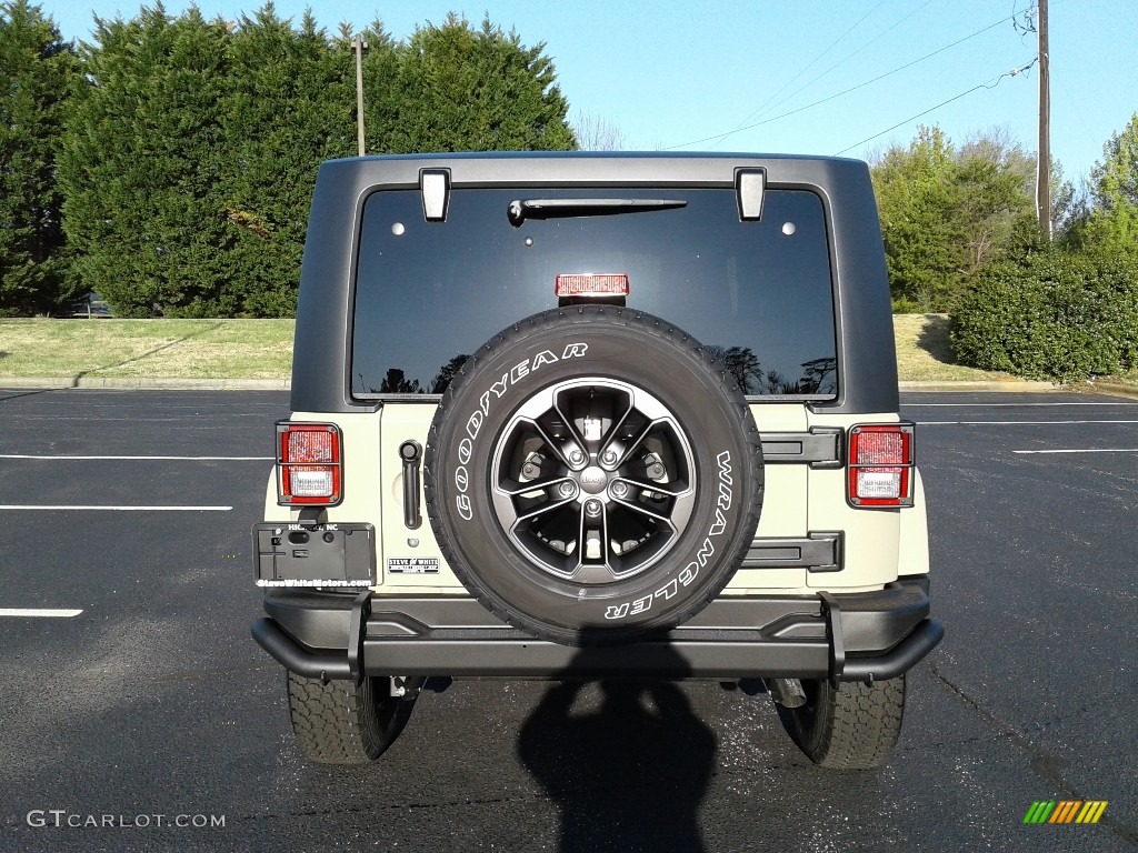 2018 Wrangler Freedom Edition 4x4 - Gobi / Black photo #7