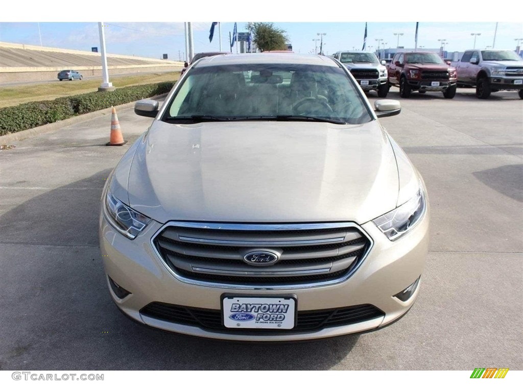 2018 Taurus SEL - White Gold / Dune photo #2