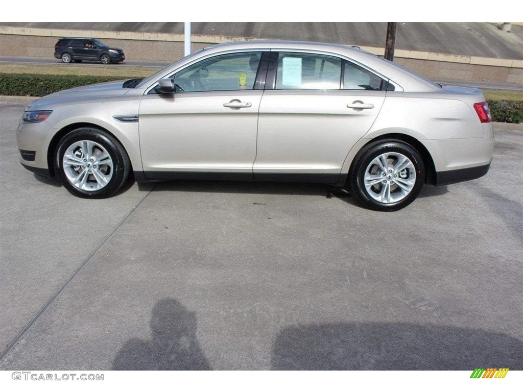 2018 Taurus SEL - White Gold / Dune photo #5