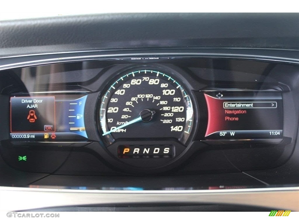 2018 Ford Taurus SEL Gauges Photos